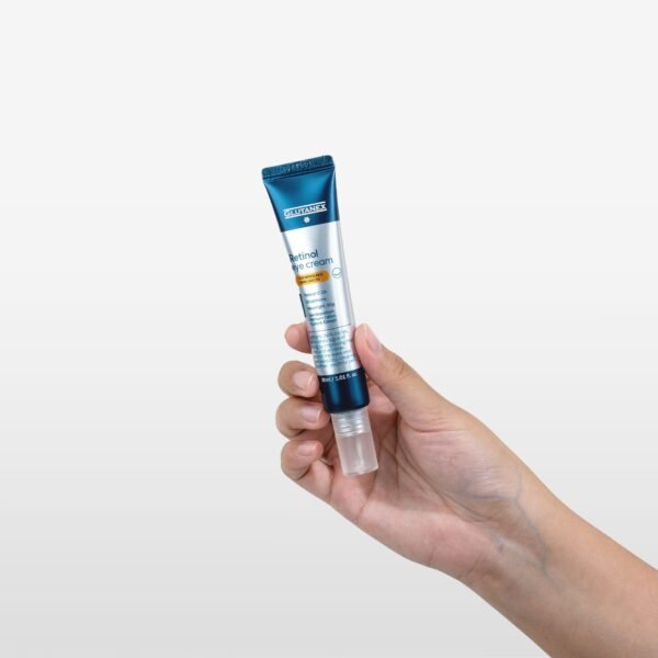 Glutanex Retinol Eye Cream targets dark circles and reduces signs of ageing by smoothing fine lines and wrinkles, leaving the skin around the eyes nourished and youthful - Image 2